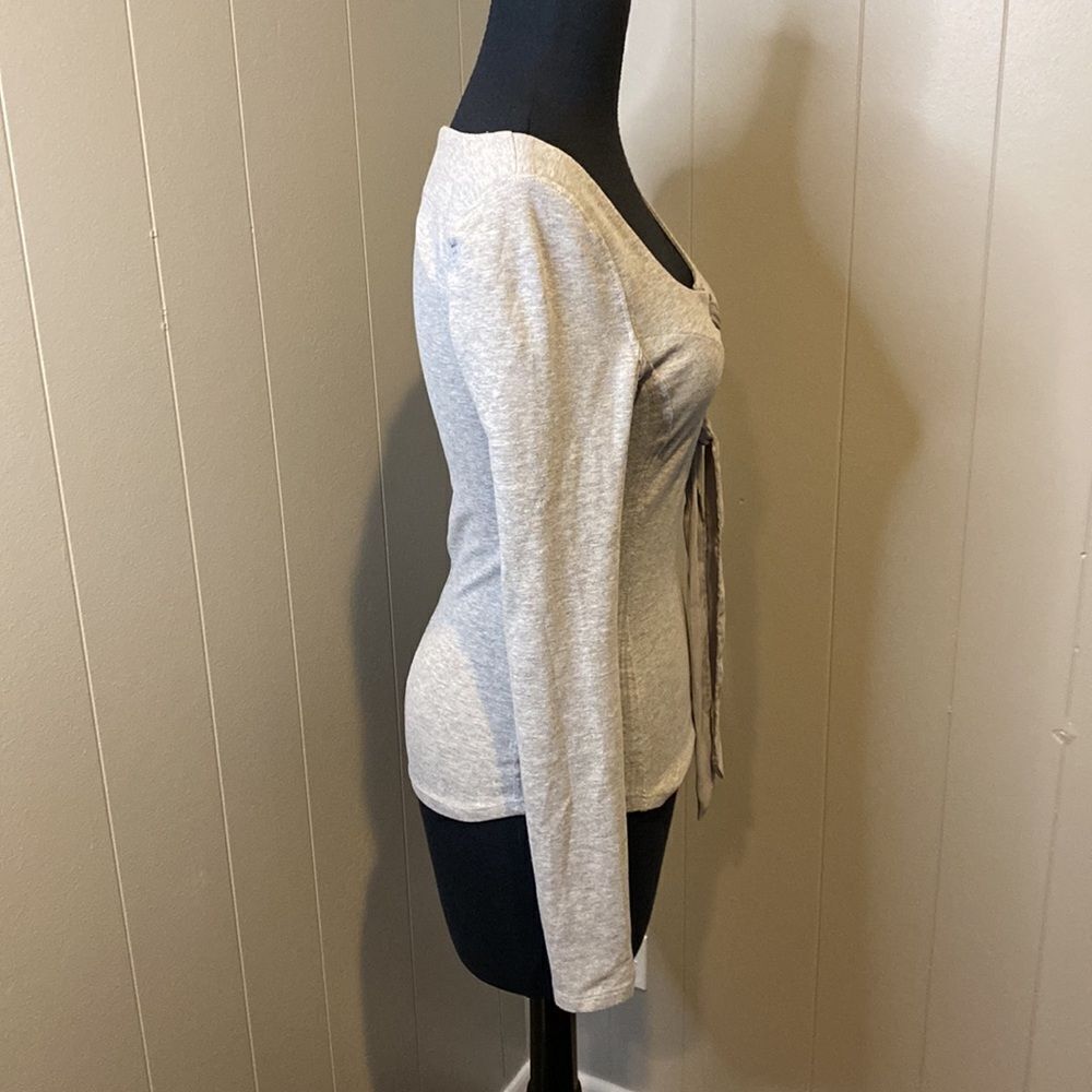 Free People Women’s Extra Small Gray Tie Up Neck Looking Back Long Sleeve Top - Picture 4 of 8